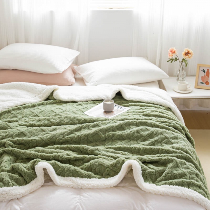 91家纺网 家纺一手货源 找家纺 羋多 2023年新款AB版提花塔芙绒羊羔绒毯子舒棉绒毛毯 茶绿-白