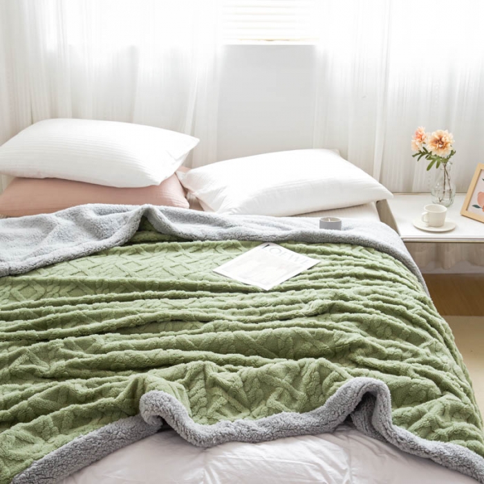 91家纺网 家纺一手货源 找家纺 羋多 2023年新款AB版提花塔芙绒羊羔绒毯子舒棉绒毛毯 茶绿-灰