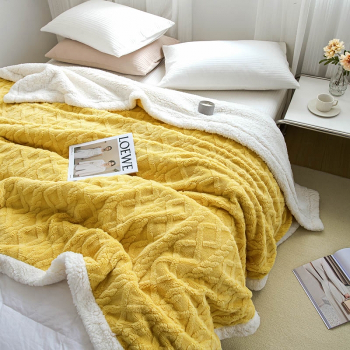 91家纺网 家纺一手货源 找家纺 羋多 2023年新款AB版提花塔芙绒羊羔绒毯子舒棉绒毛毯 姜黄-白