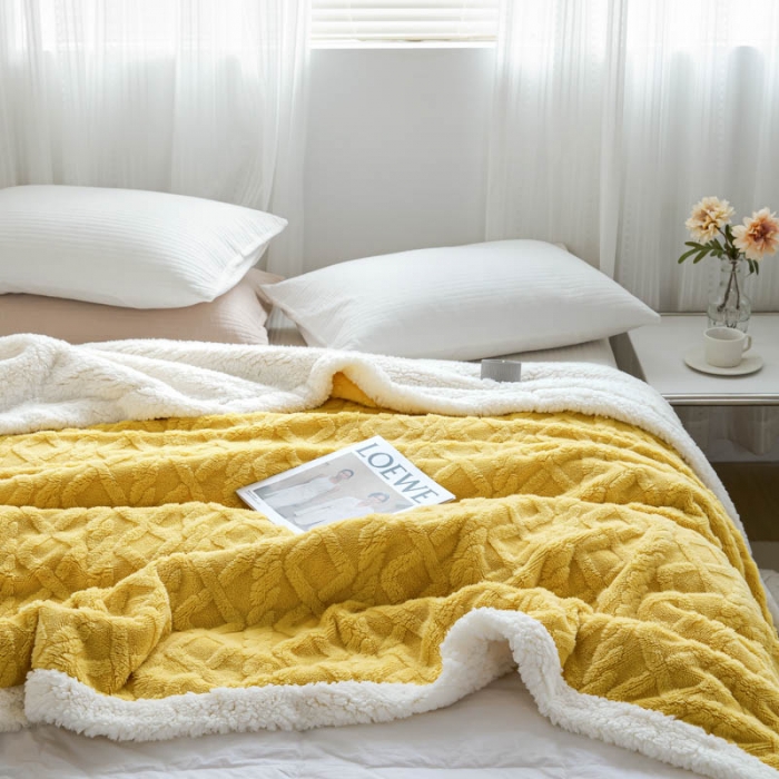 91家纺网 家纺一手货源 找家纺 羋多 2023年新款AB版提花塔芙绒羊羔绒毯子舒棉绒毛毯 姜黄-白