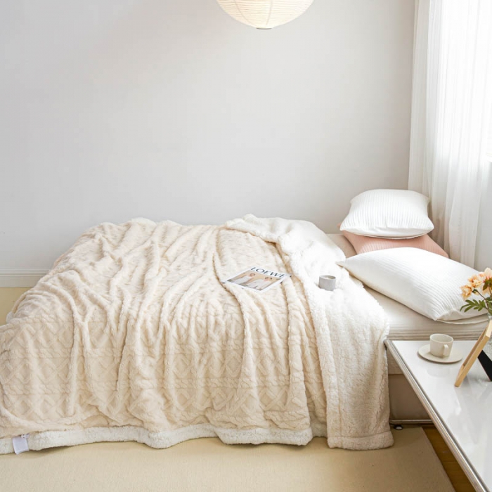 91家纺网 家纺一手货源 找家纺 羋多 2023年新款AB版提花塔芙绒羊羔绒毯子舒棉绒毛毯 奶白-白