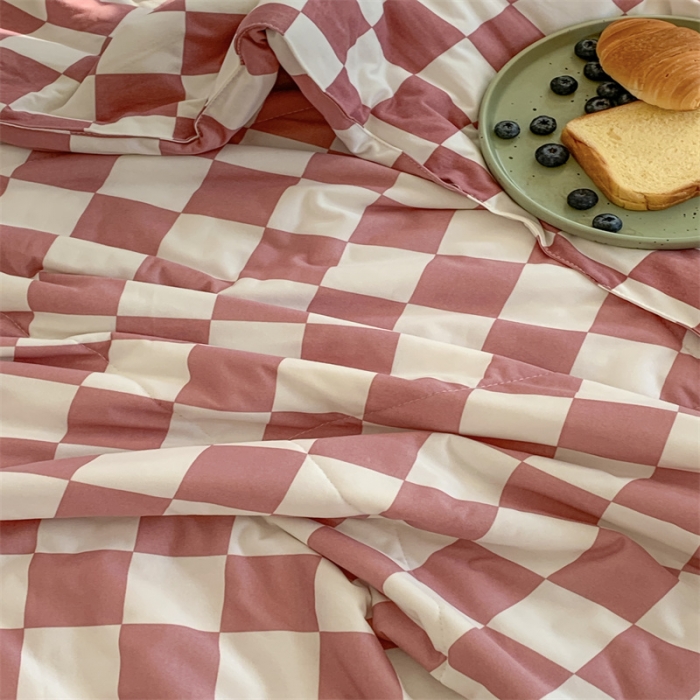 91家纺网 家纺一手货源 找家纺 顾里家纺 2022新款牛奶针织棉夏被-韩式场景 豆沙粉