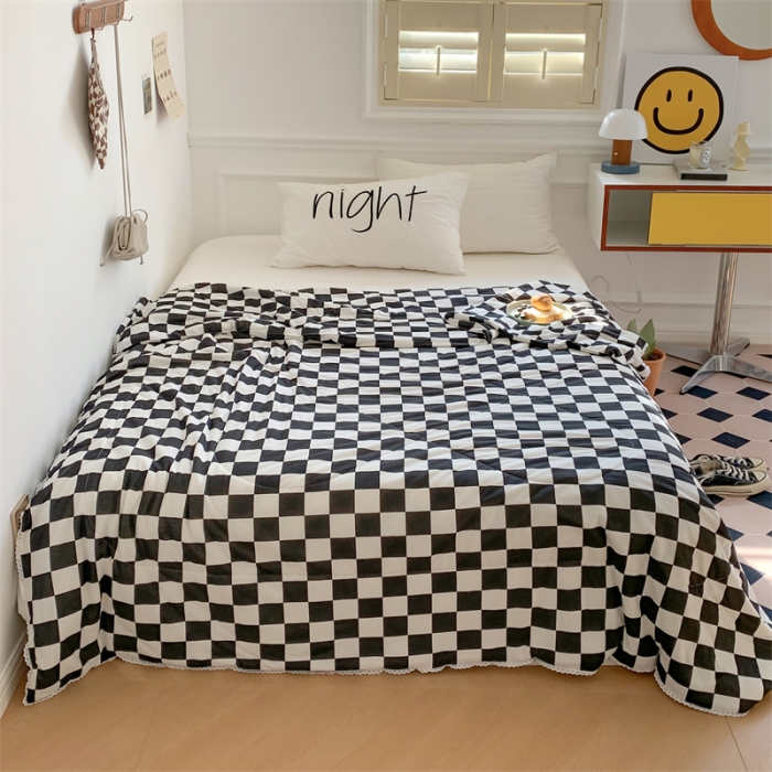 91家纺网 家纺一手货源 找家纺 顾里家纺 2022新款牛奶针织棉夏被-韩式场景 经典黑