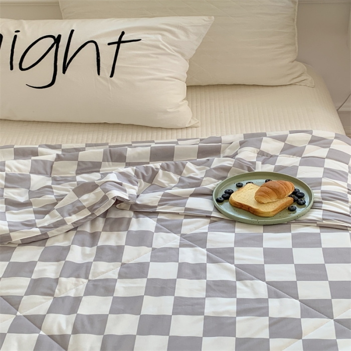 91家纺网 家纺一手货源 找家纺 顾里家纺 2022新款牛奶针织棉夏被-韩式场景 香香灰