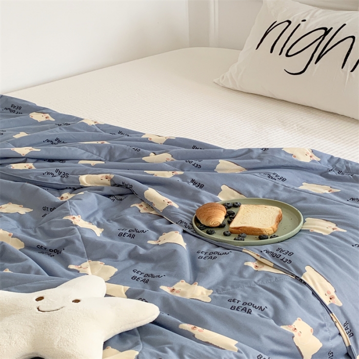 91家纺网 家纺一手货源 找家纺 顾里家纺 2022新款牛奶针织棉夏被-韩式场景 Q比熊蓝