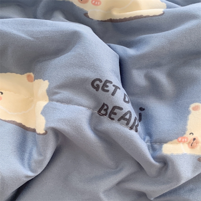 91家纺网 家纺一手货源 找家纺 顾里家纺 2022新款牛奶针织棉夏被-韩式场景 Q比熊蓝