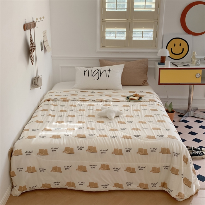 91家纺网 家纺一手货源 找家纺 顾里家纺 2022新款牛奶针织棉夏被-韩式场景 Q比熊米