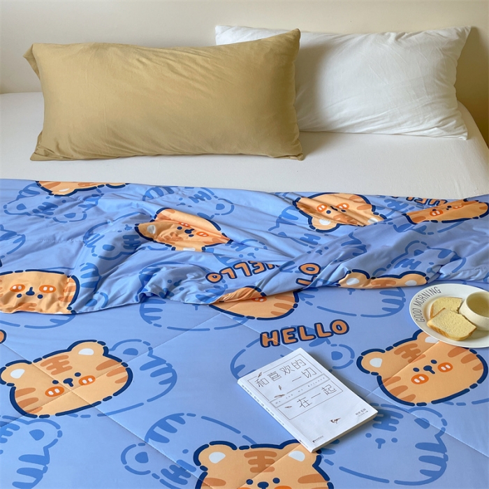 91家纺网 家纺一手货源 找家纺 顾里家纺 2022新款牛奶针织棉夏被-韩式场景 可爱老虎蓝