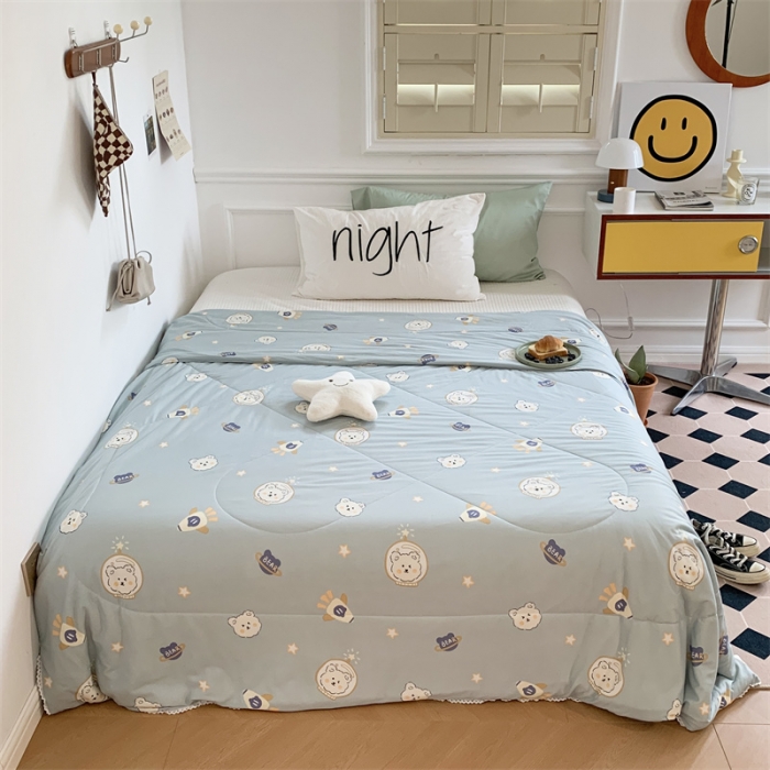 91家纺网 家纺一手货源 找家纺 顾里家纺 2022新款牛奶针织棉夏被-韩式场景 宇宙小熊蓝