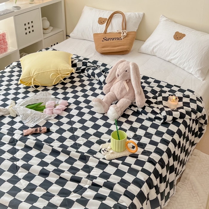 91家纺网 家纺一手货源 找家纺 顾里家纺 2022新款牛奶针织棉夏被-实拍 经典黑