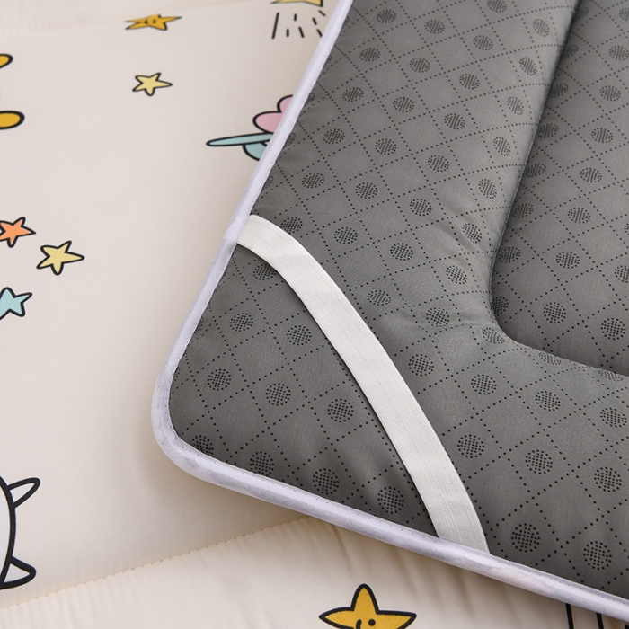 91家纺网 家纺一手货源 找家纺 富威堡 2023新款磨毛抗压棉薄款学生宿舍床垫床褥 动物世界