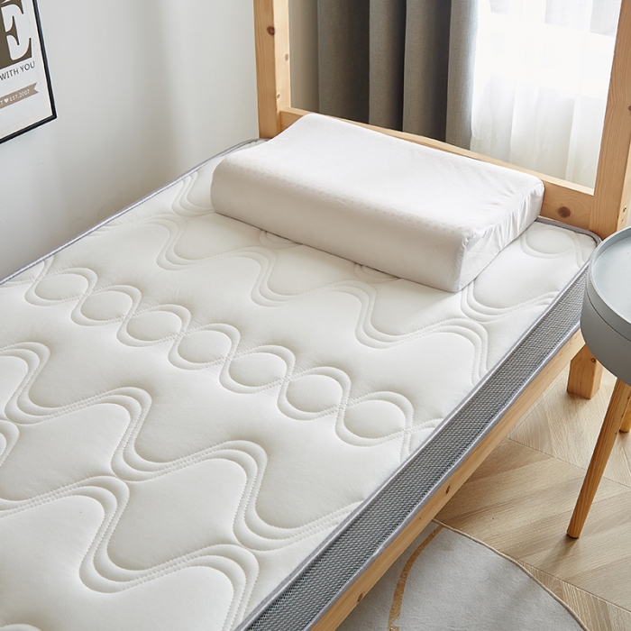 91家纺网 家纺一手货源 找家纺 优莱床垫 2024新款牛奶绒学生床垫 立体白