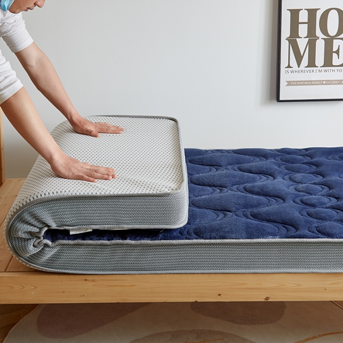 91家纺网 家纺一手货源 找家纺 优莱床垫 2024新款牛奶绒学生床垫 法莱绒蓝