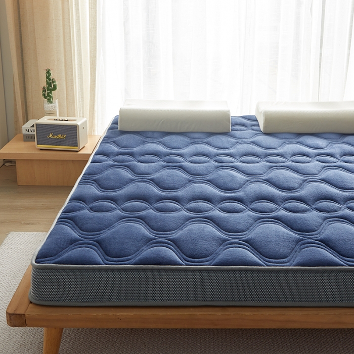 91家纺网 家纺一手货源 找家纺 优莱床垫 2024新款牛奶绒大床床垫 法莱绒蓝