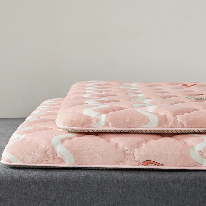 91家纺网 家纺一手货源 找家纺 优莱床垫 2024新款乳胶记忆棉床垫 水晶绒少女粉单边