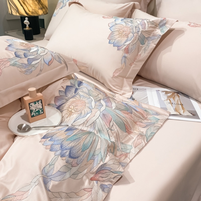 91家纺网 家纺一手货源 找家纺 魅都 新100阿克苏长绒棉刺绣四件套荷塘月色樱花粉