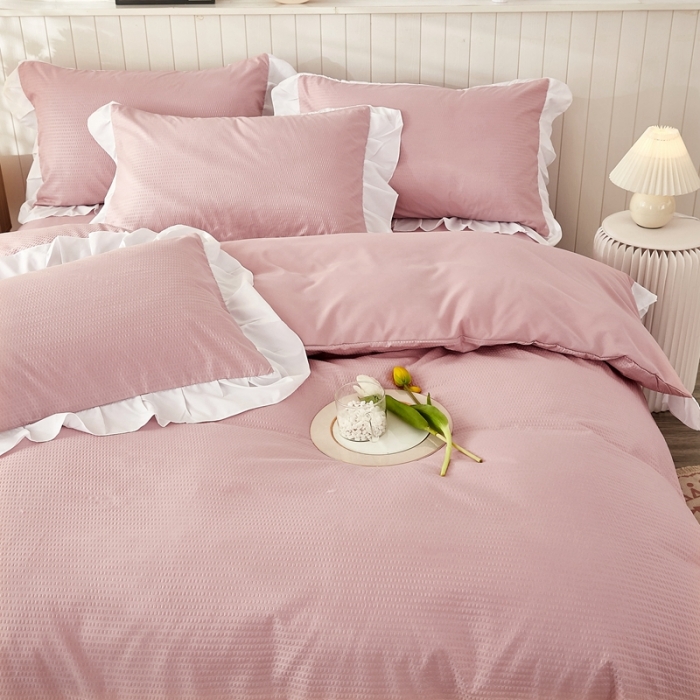 91家纺网 家纺一手货源 找家纺 啊雅家居 2025新款轻奢韩式花边华夫格四件套 梦幻粉