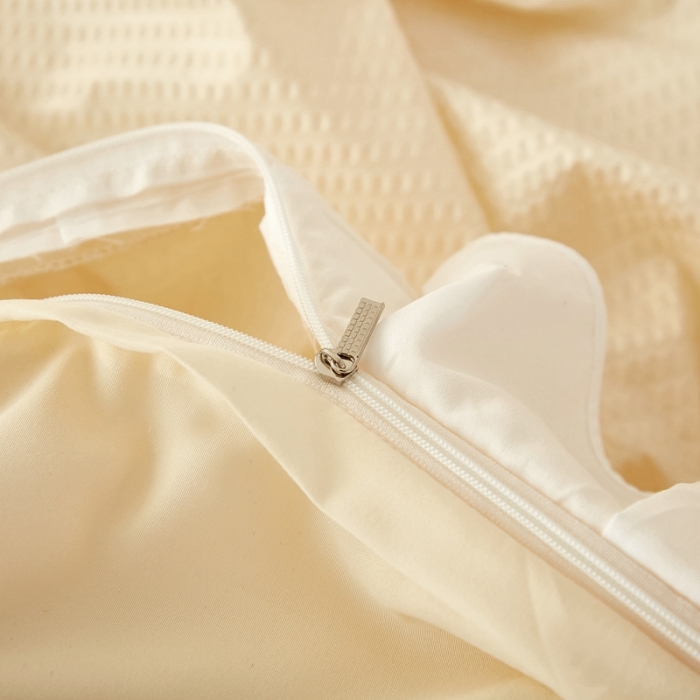 91家纺网 家纺一手货源 找家纺 啊雅家居 2025新款轻奢韩式花边华夫格四件套 梦幻黄