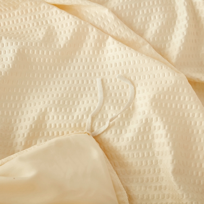 91家纺网 家纺一手货源 找家纺 啊雅家居 2025新款轻奢韩式花边华夫格四件套 梦幻黄