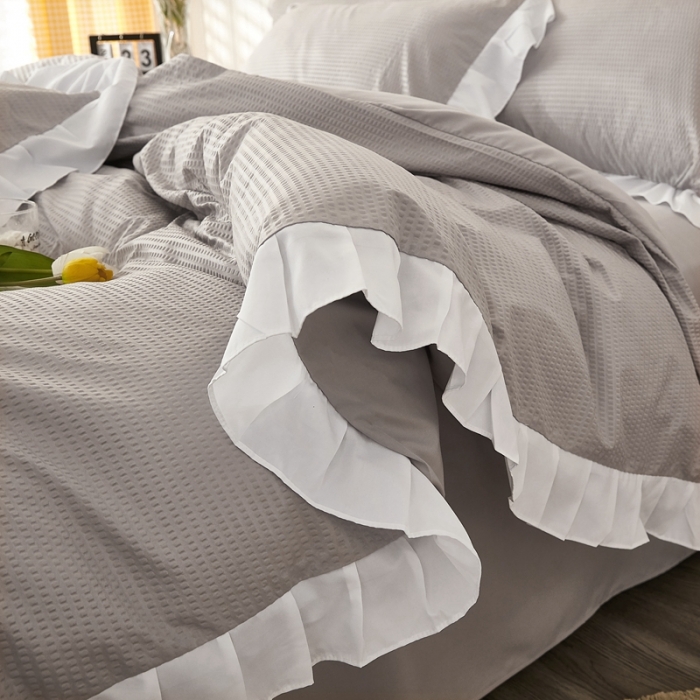 91家纺网 家纺一手货源 找家纺 啊雅家居 2025新款轻奢韩式花边华夫格四件套 梦幻灰