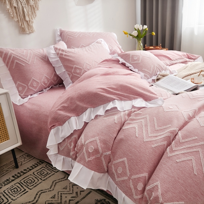 91家纺网 家纺一手货源 找家纺 啊雅家居2025新款韩版肌理纹立体剪花花边四件套 肮理粉