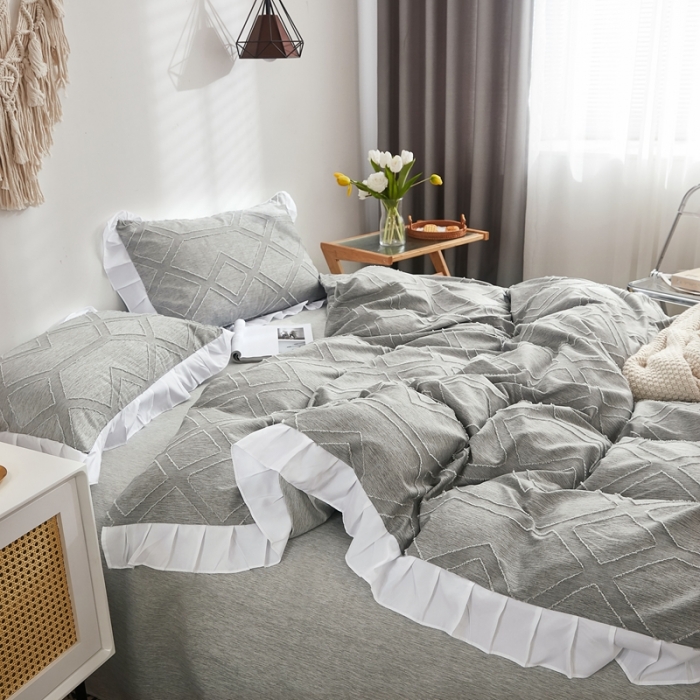 91家纺网 家纺一手货源 找家纺 啊雅家居2025新款韩版肌理纹立体剪花花边四件套 肮理灰