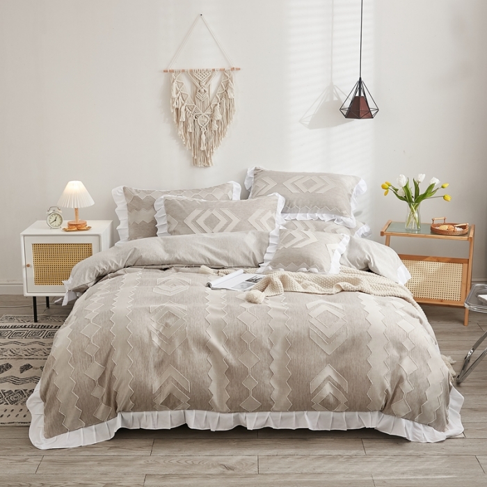 91家纺网 家纺一手货源 找家纺 啊雅家居2025新款韩版肌理纹立体剪花花边四件套 肌理咖