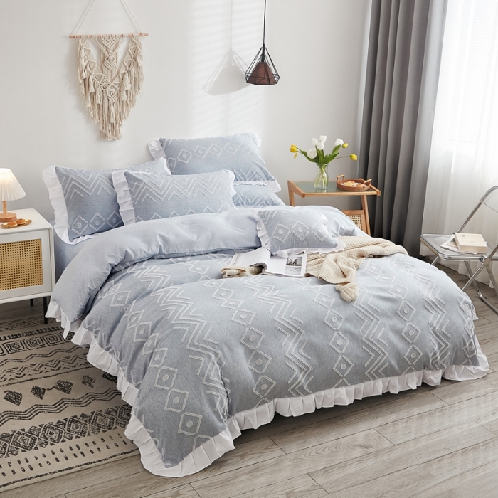 91家纺网 家纺一手货源 找家纺 啊雅家居2025新款韩版肌理纹立体剪花花边四件套 肌理蓝