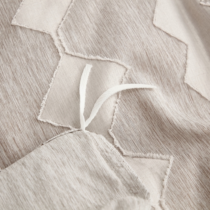 91家纺网 家纺一手货源 找家纺 啊雅家居2025新款韩版肌理纹立体剪花花边四件套 肌理咖