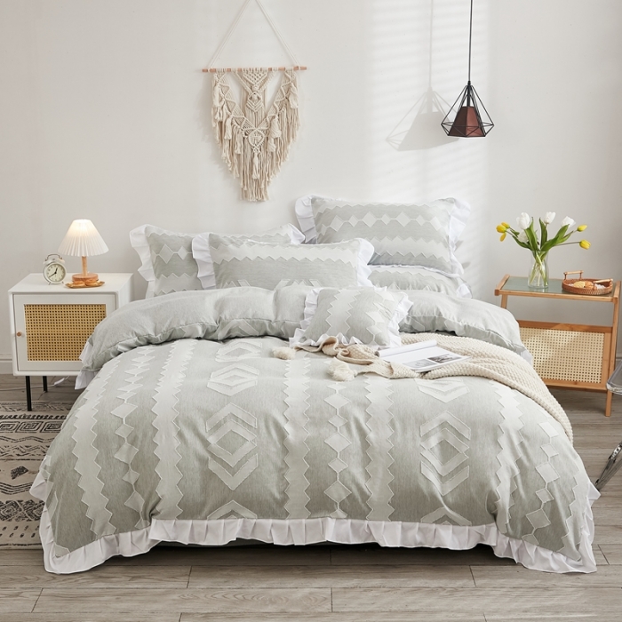 91家纺网 家纺一手货源 找家纺 啊雅家居2025新款韩版肌理纹立体剪花花边四件套 肌理浅绿