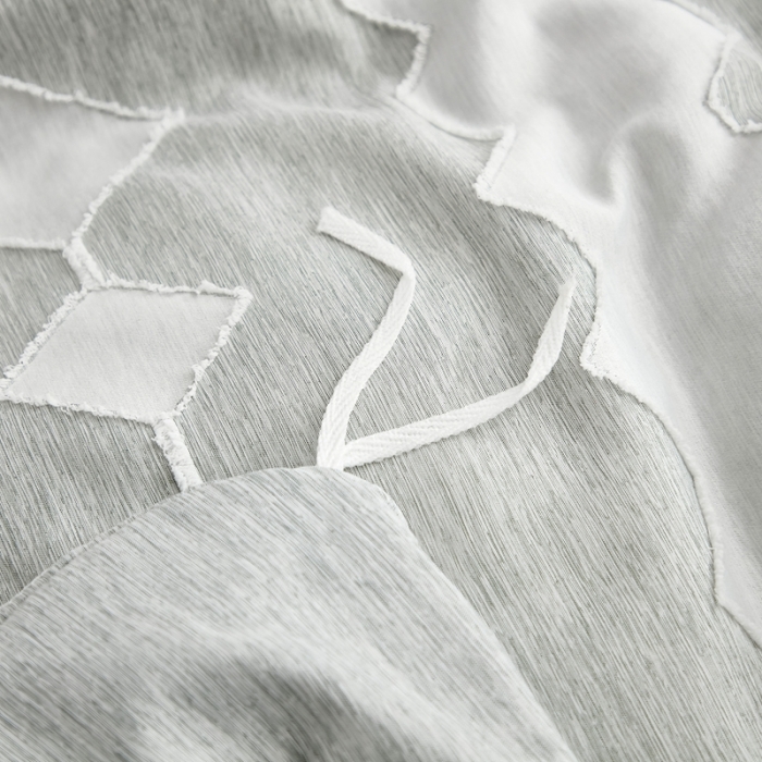 91家纺网 家纺一手货源 找家纺 啊雅家居2025新款韩版肌理纹立体剪花花边四件套 肌理浅绿