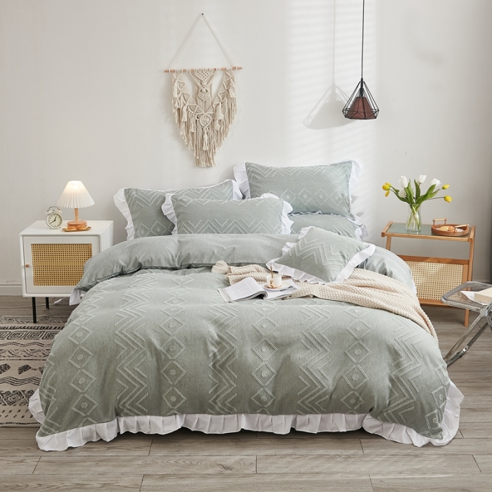 91家纺网 家纺一手货源 找家纺 啊雅家居2025新款韩版肌理纹立体剪花花边四件套 肌理深绿