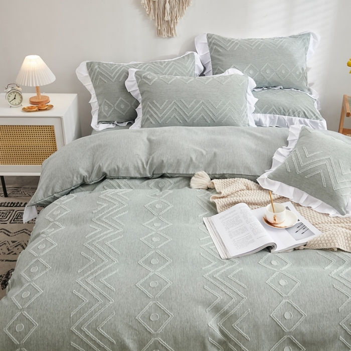 91家纺网 家纺一手货源 找家纺 啊雅家居2025新款韩版肌理纹立体剪花花边四件套 肌理深绿