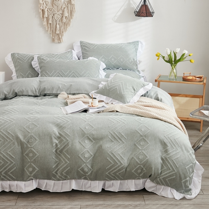 91家纺网 家纺一手货源 找家纺 啊雅家居2025新款韩版肌理纹立体剪花花边四件套 肌理深绿