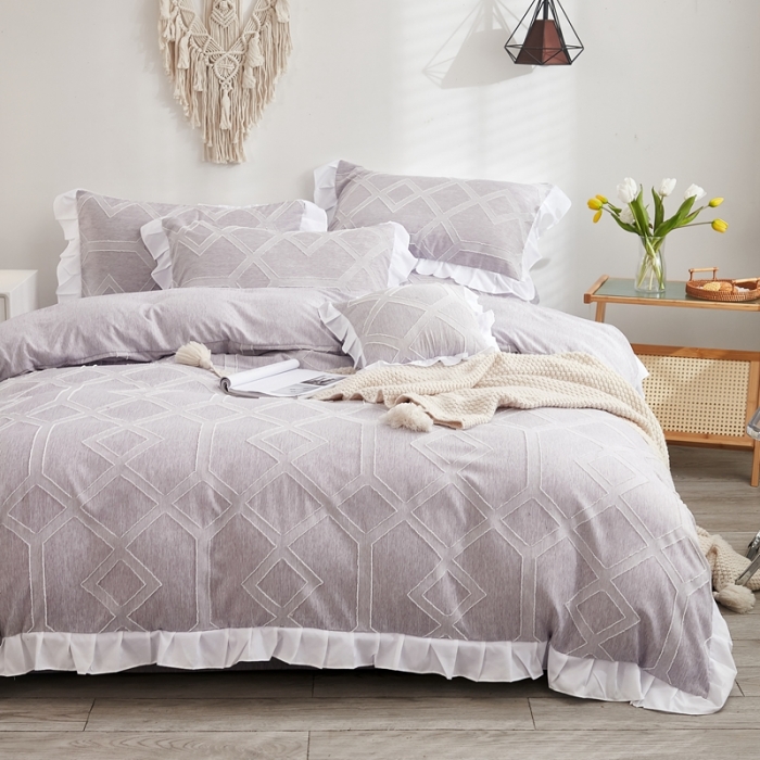 91家纺网 家纺一手货源 找家纺 啊雅家居2025新款韩版肌理纹立体剪花花边四件套 肌理紫