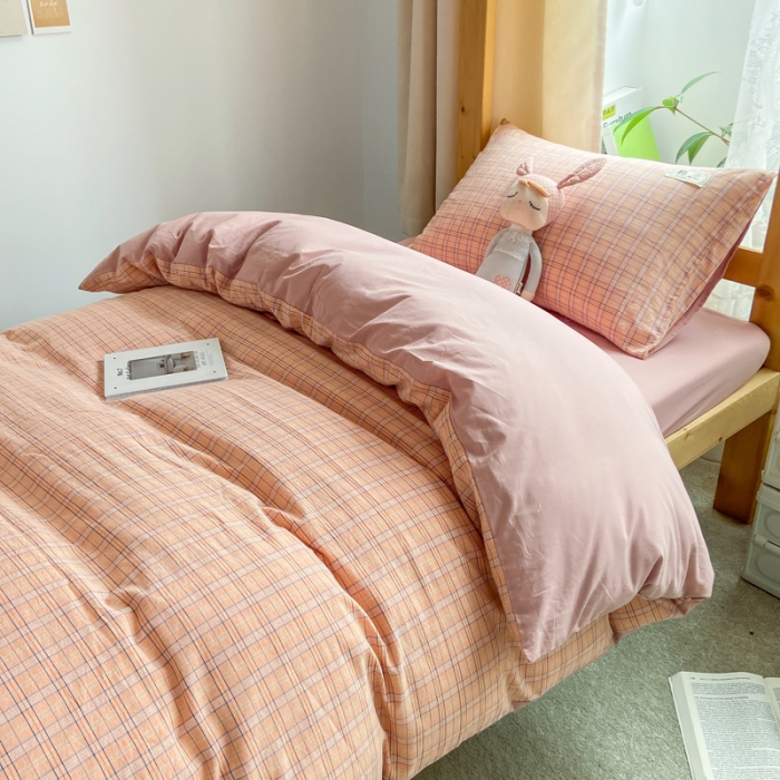 91家纺网 家纺一手货源 找家纺 2023新款AB版学生全棉三件套 米兰桔+脏粉