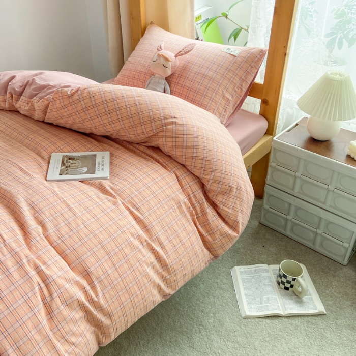 91家纺网 家纺一手货源 找家纺 2023新款AB版学生全棉三件套 米兰桔+脏粉