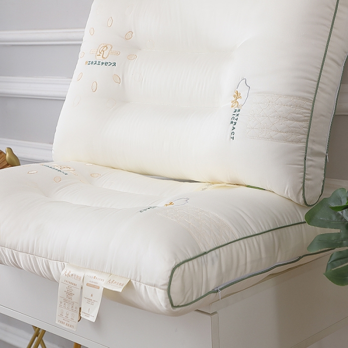 91家纺网 家纺一手货源 找家纺 糖果枕芯 2022新款大米羽丝绒枕头枕芯 白色46x72cm