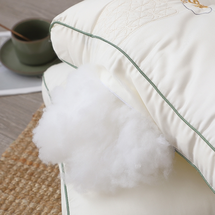 91家纺网 家纺一手货源 找家纺 糖果枕芯 2022新款大米羽丝绒枕头枕芯 白色46x72cm