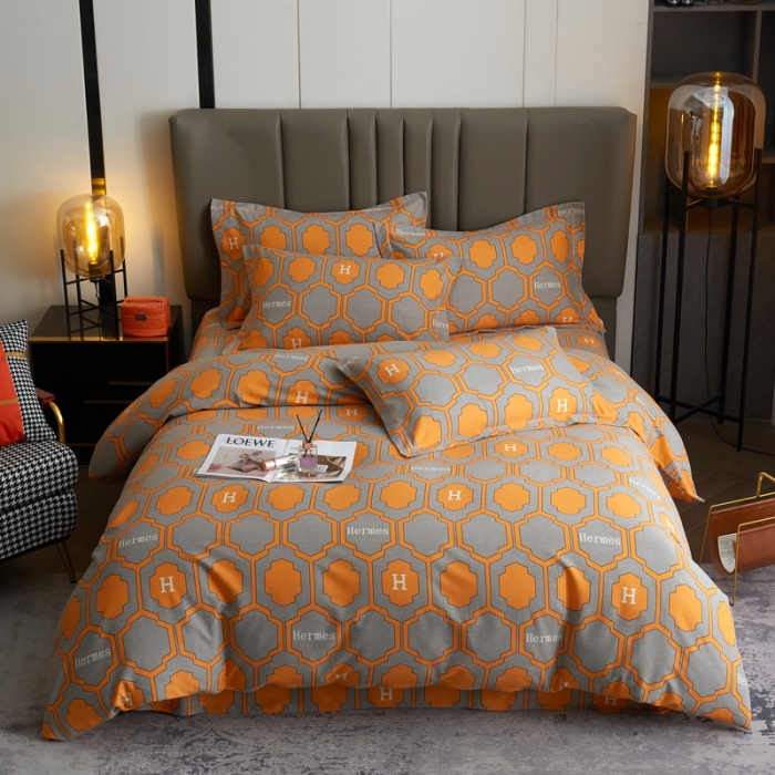 91家纺网 家纺一手货源 找家纺 金纱玉纺 2022新款印花加厚磨毛四件套 迈凯伦-桔