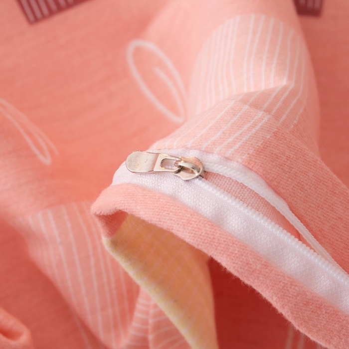 91家纺网 家纺一手货源 找家纺 金纱玉纺 2022新款印花加厚磨毛四件套 炫彩字母-粉