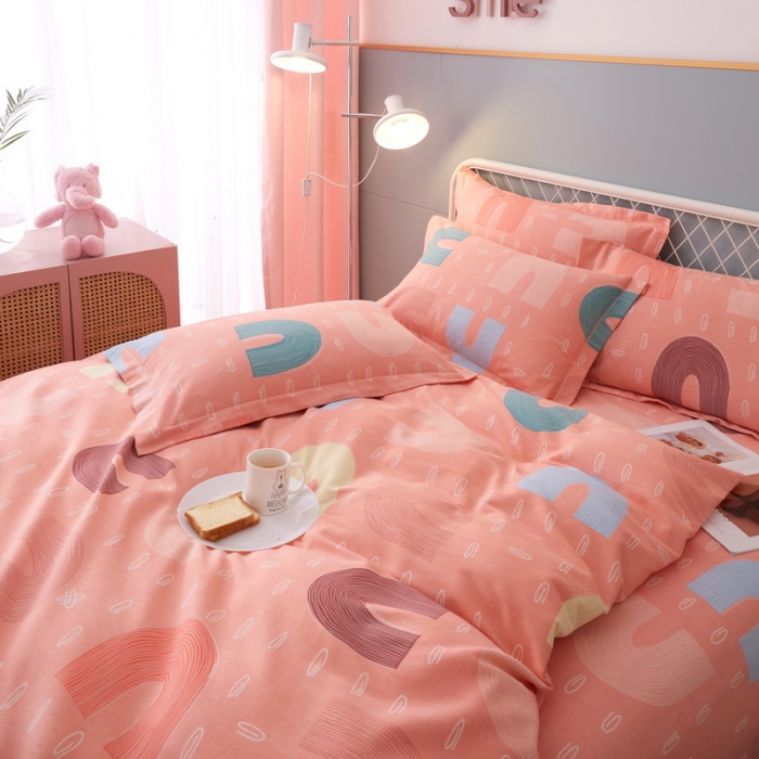 91家纺网 家纺一手货源 找家纺 金纱玉纺 2022新款印花加厚磨毛四件套 炫彩字母-粉