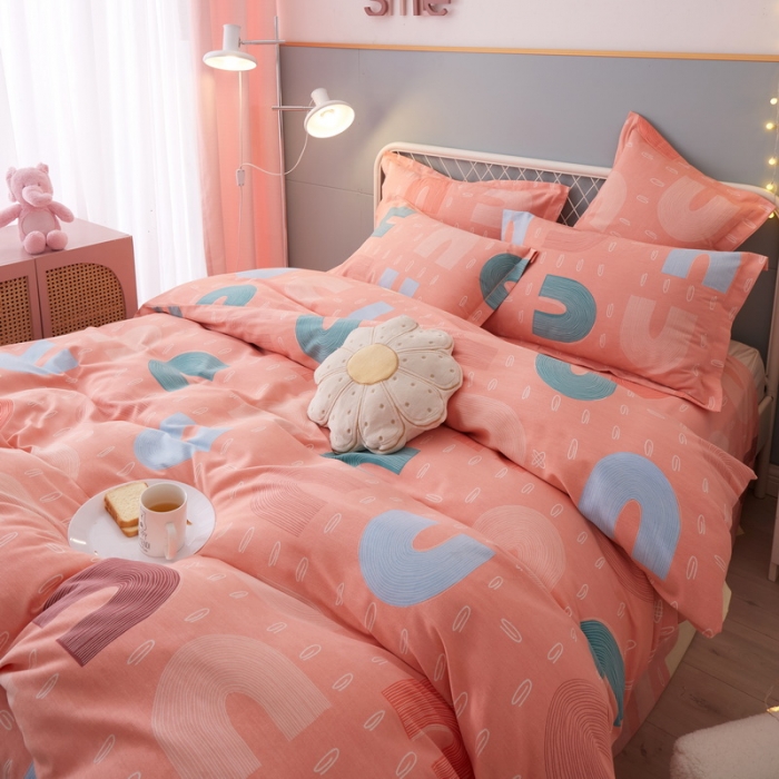 91家纺网 家纺一手货源 找家纺 金纱玉纺 2022新款印花加厚磨毛四件套 炫彩字母-粉