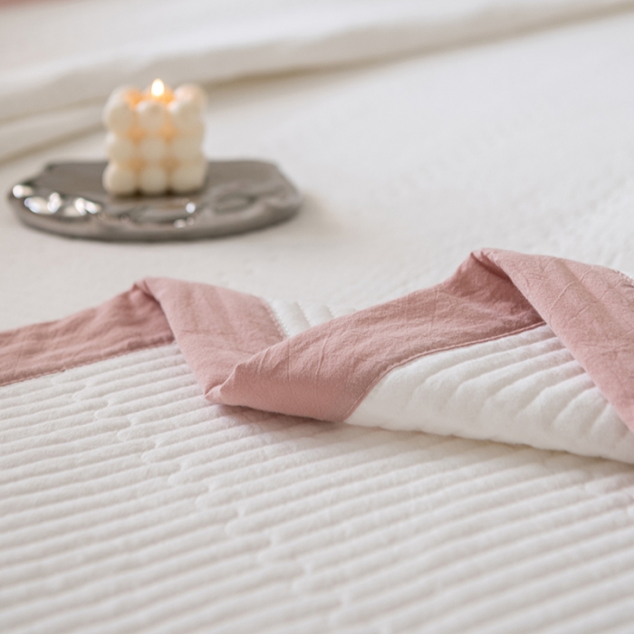 91家纺网 家纺一手货源 找家纺 久典家居 2022新款A类双面色织全棉水洗棉床盖 白