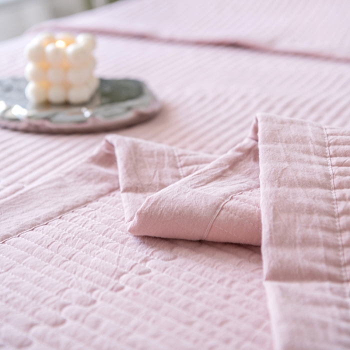 91家纺网 家纺一手货源 找家纺 久典家居 2022新款A类双面色织全棉水洗棉床盖 豆沙