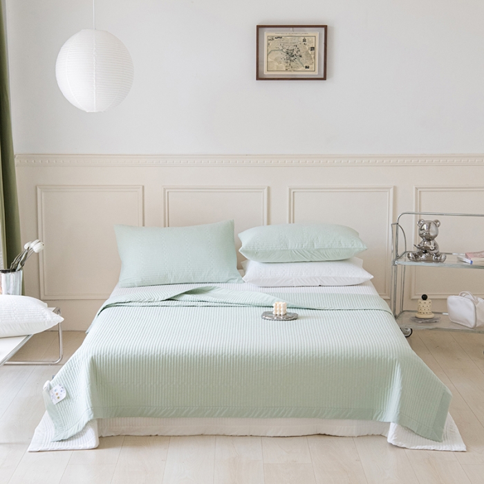 91家纺网 家纺一手货源 找家纺 久典家居 2022新款A类双面色织全棉水洗棉床盖 绿