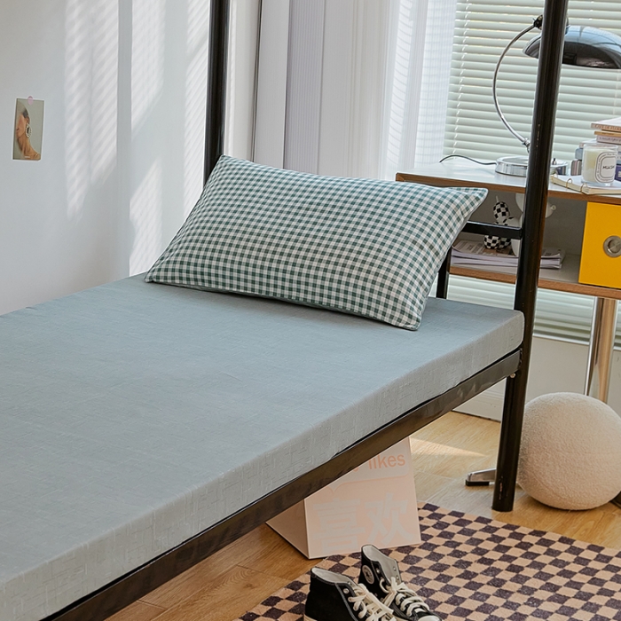 91家纺网 家纺一手货源 找家纺 世爵 2022新款亲肤棉学生宿舍上下铺三件套开学季 优格绿