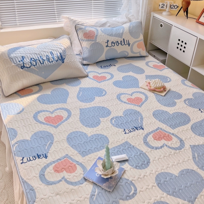 91家纺网 家纺一手货源 找家纺 顾里家纺 2022新款韩系ins印花凉感软席凉席-场景一 涂鸦蓝心