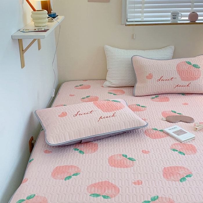 91家纺网 家纺一手货源 找家纺 顾里家纺 2022新款韩系凉感印花圆网软席 粉心桃桃