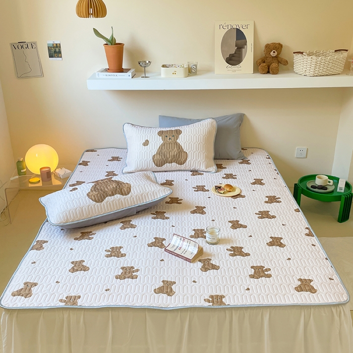 91家纺网 家纺一手货源 找家纺 顾里家纺 2022新款韩系凉感印花圆网软席 韩国熊仔